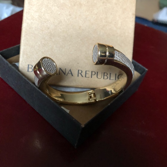 Banana Republic - Snake Skin Bracelet - Picture 3 of 4